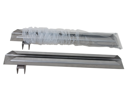 Goulottes de remplissage pour Pandyno - Le Pandyno fonctionne avec une goulotte de remplissage recouverte d'un film tubulaire. Les goulottes sont disponibles en différentes tailles en fonction de la taille du produit à emballer et de la largeur du film tubulaire.